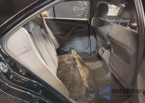 2011 Toyota Camry Le z USA, uszkodzony, nr VIN 4T1BF3EK2BU683619